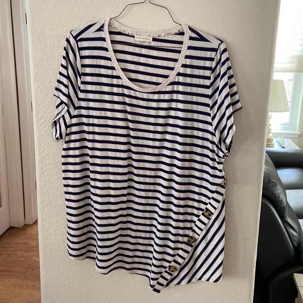 Cute plus size top